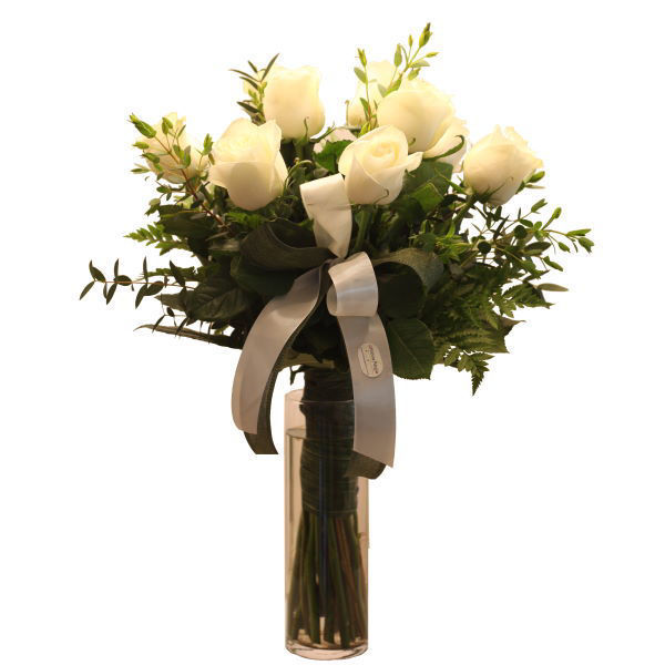 Imagem de bouquet de rosas brancas